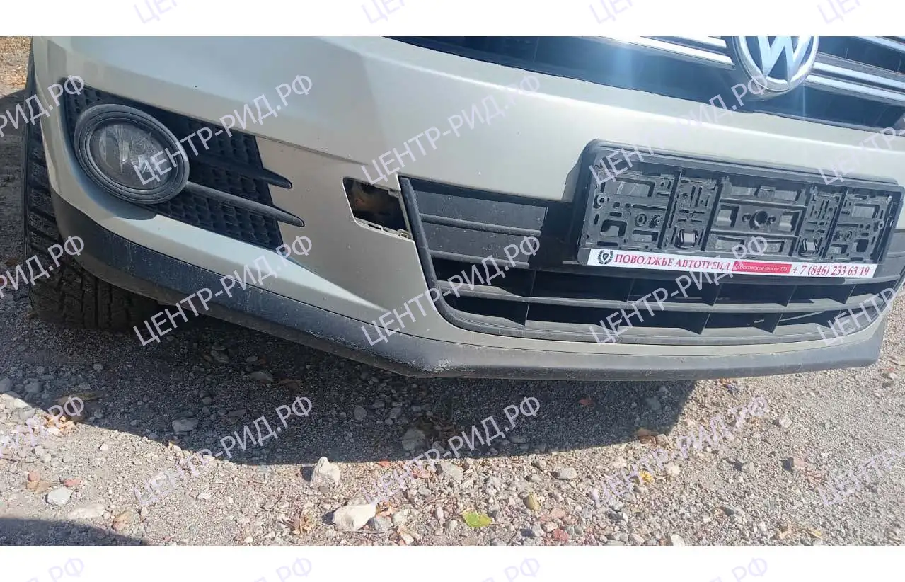 Автомобиль Volkswagen Tiguan, 2012, фотография 4