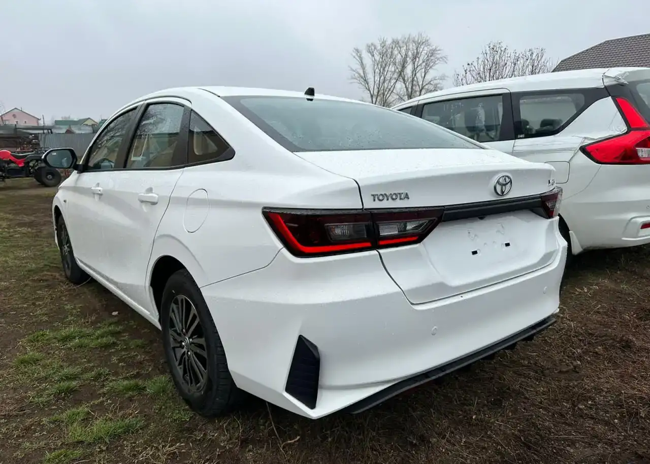 Toyota Yaris 2022, фотография 4