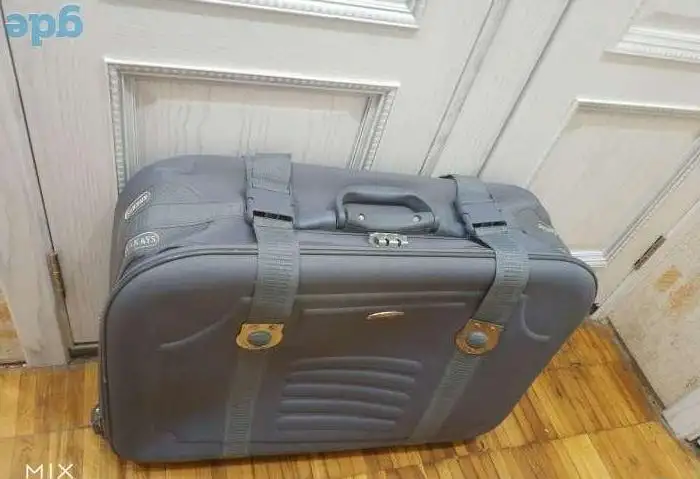Большой Чемодан 12 колёс  лёгкий  70 x 50 x 20 см 8 колёс сбоку ! 4 снизу всего 12 колёс ! Три ручки, фотография 1