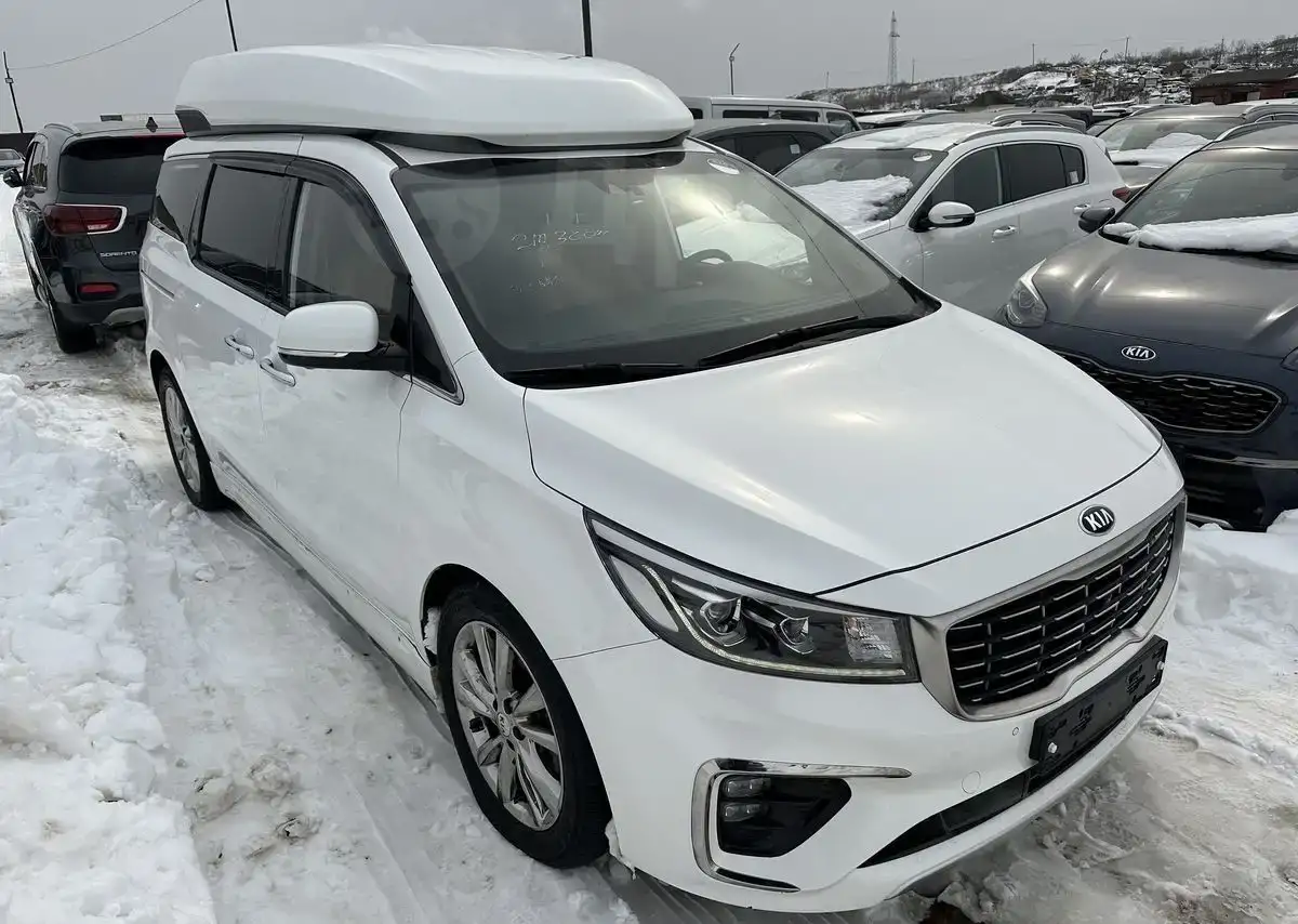 Kia Carnival 2019, фотография 3