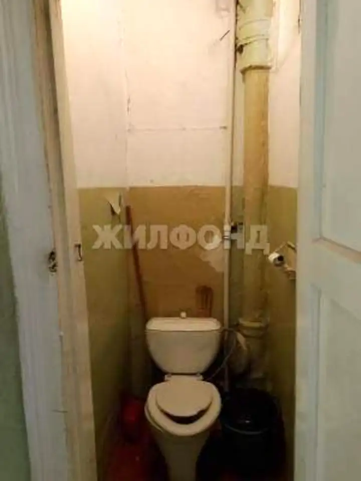 Продается комната 44 м2 в 3 ком.кв., фотография 8