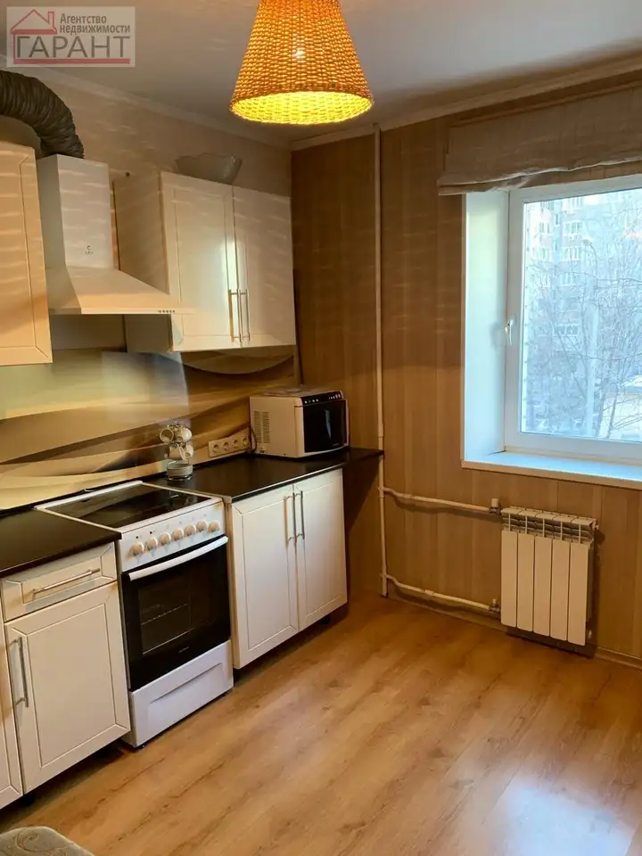 Квартира, 53,00 м², 3 эт., Кировский, Енисейская улица, 57, фотография 1