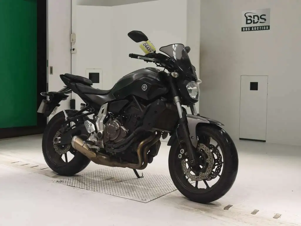Мотоцикл naked bike Yamaha MT-07 рама RM07J нэйкед байк среднекубатурный спортивный дорожный гв 2014, фотография 3