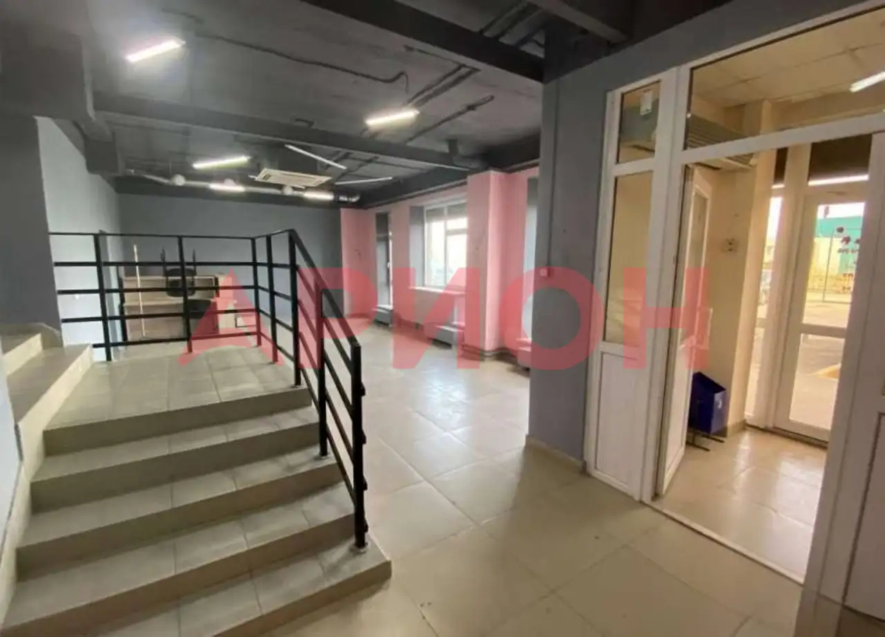 Продам коммерческую недвижимость 147,00 м2, Тура, Западносибирская, 22, фотография 1