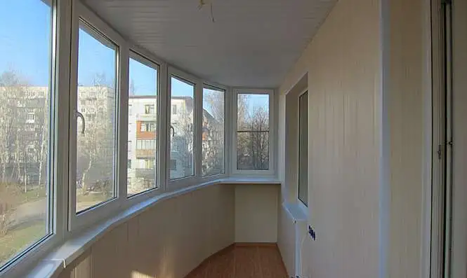 Окна REHAU , Балконы , Кровля , Фасады, фотография 1