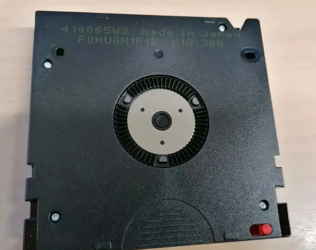 Ленточный картридж IBM Storage Ultrium LTO-6, фотография 5
