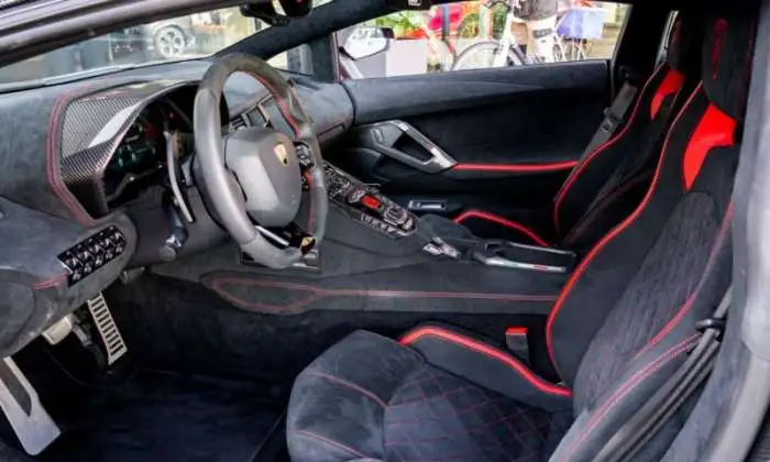 Lamborghini Aventador, 2018 года выпуска, фотография 10