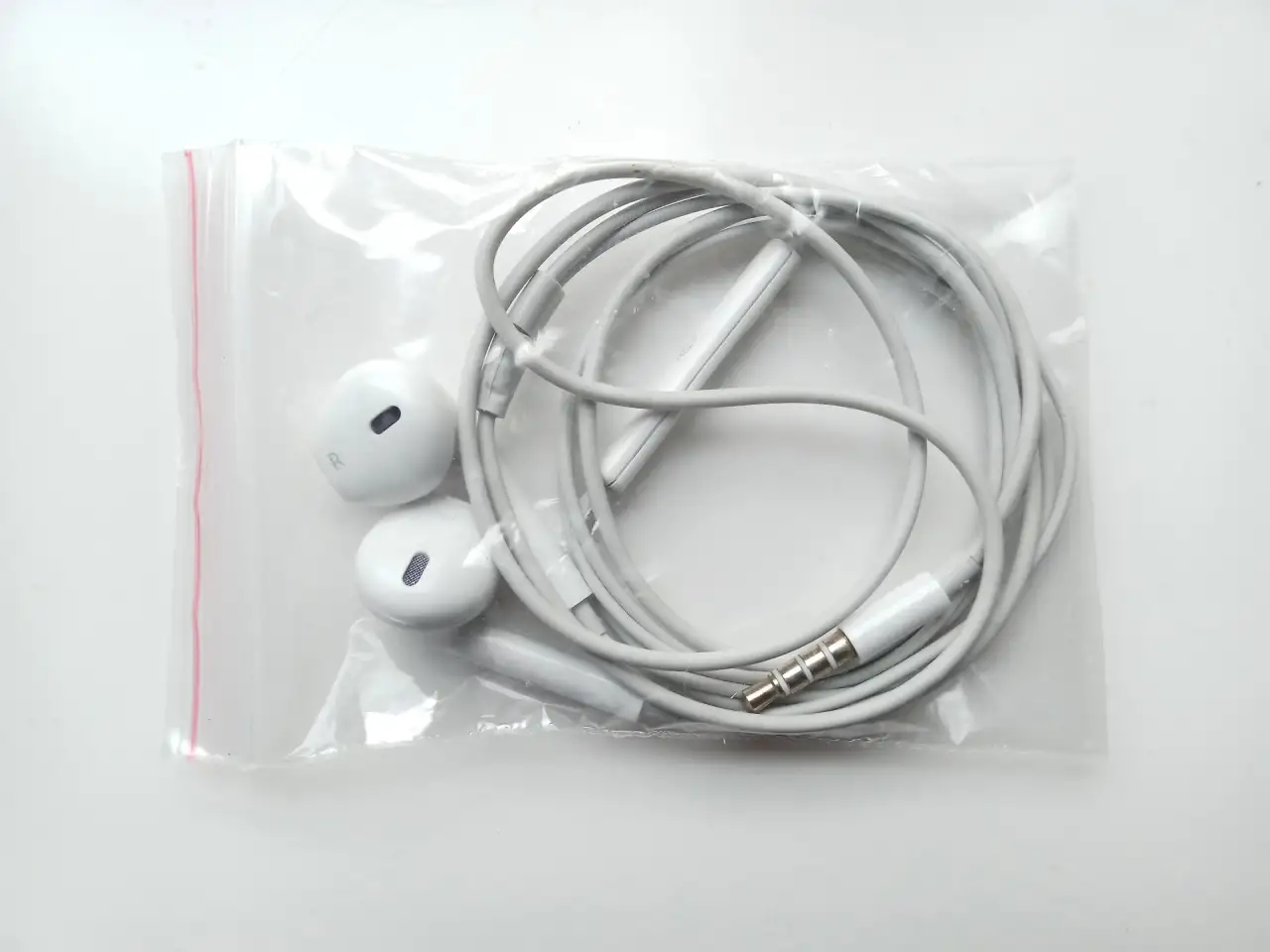 Наушники-вкладыши 1,15 м. mini-jack 3,5 мм. белые, фотография 1