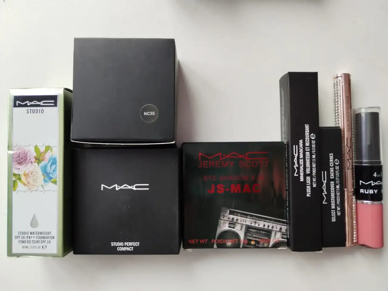 Набор косметики MAC в ассортименте, фотография 2