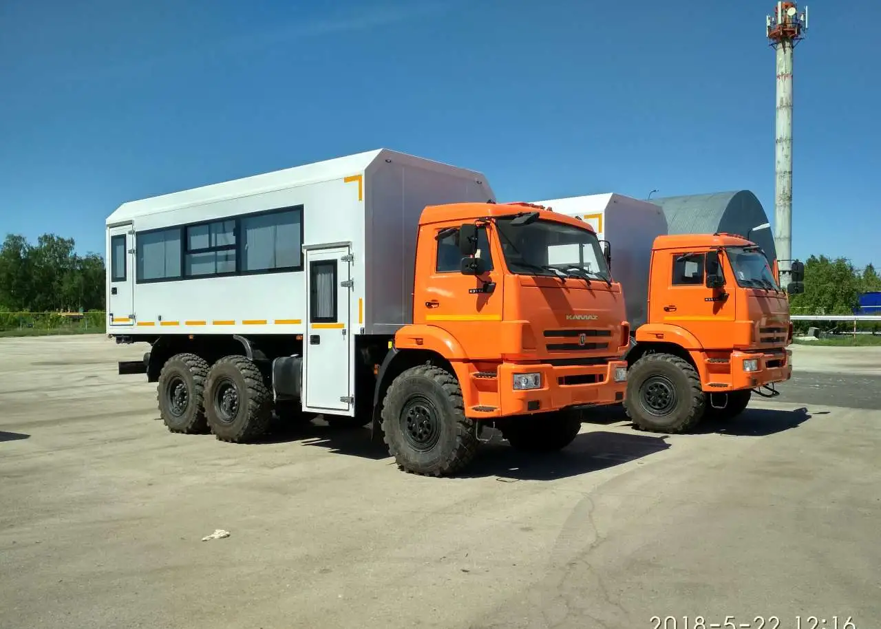 Вахтовый автобус  КАМАЗ  в  наличии, фотография 1
