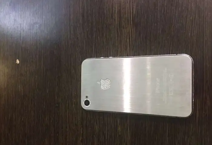 IPhone 4 Limited edition со стразами своровски, фотография 1