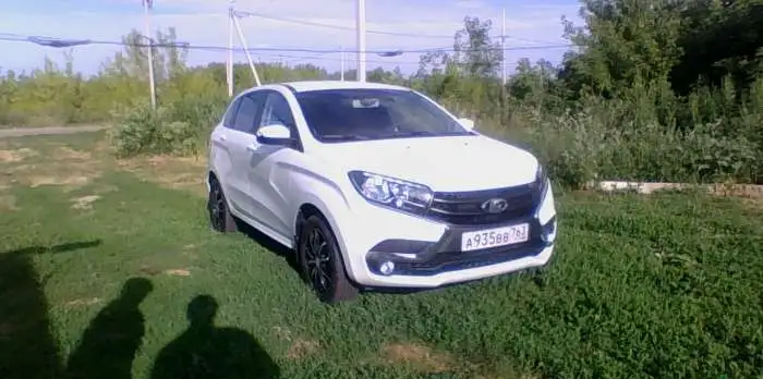 продам ладу xray(люкс)декабрь.2017г.+зимняя резина на литых дисках.7000км, фотография 1