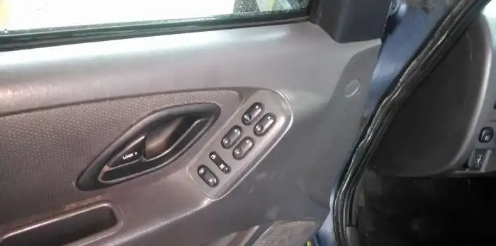 Продаю Ford Escape, фотография 2