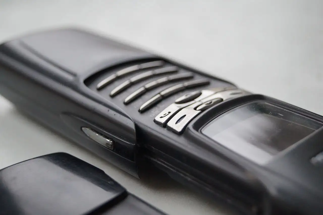 Оригинальный Nokia 8910i Ростест,Финляндия, фотография 5