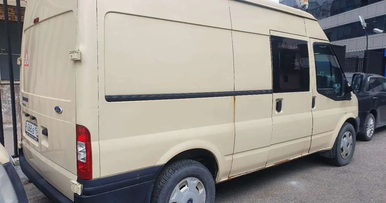 Автомобиль специализированный на базе Ford Tranzit VAN350MVB, 2011 г.в., ГРЗ У198ХВ197. Адрес: г. Москва, ул. Донецкая,, фотография 3
