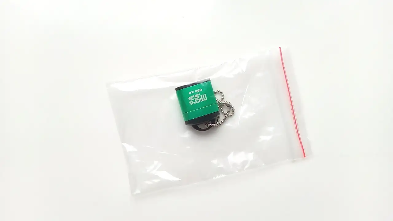 Flash-накопитель 32 Gb с Secure Digital носителем, фотография 6