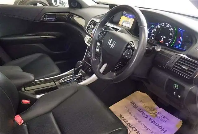 Honda Accord Phev Hybrid гибридный спортивный седан, фотография 5