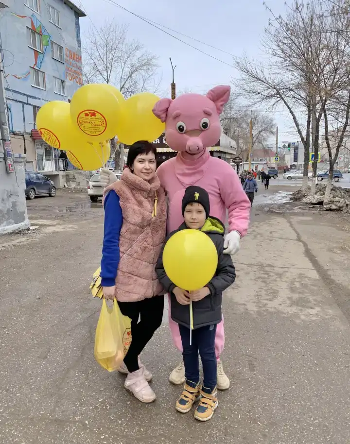 Промоутер на открытие магазина, фотография 1