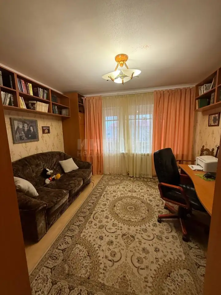 Продам дом 270 м2 в городе Луганск Станица Луганская 260,00 м2, фотография 6