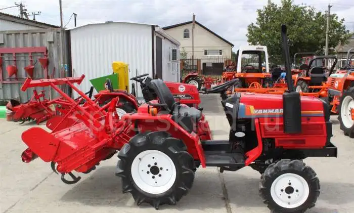 Японский мини трактор YANMAR F14D, фотография 1