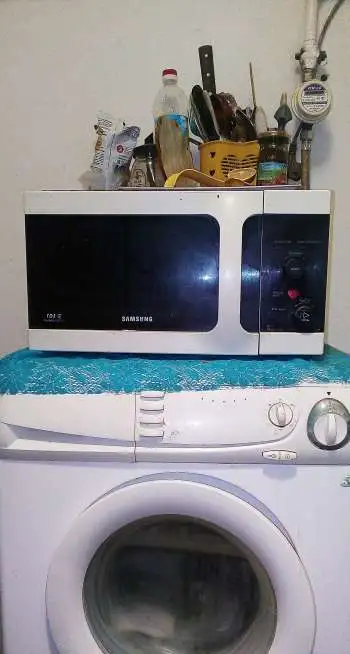 Продам микроволновую печь на запчасти, фотография 1