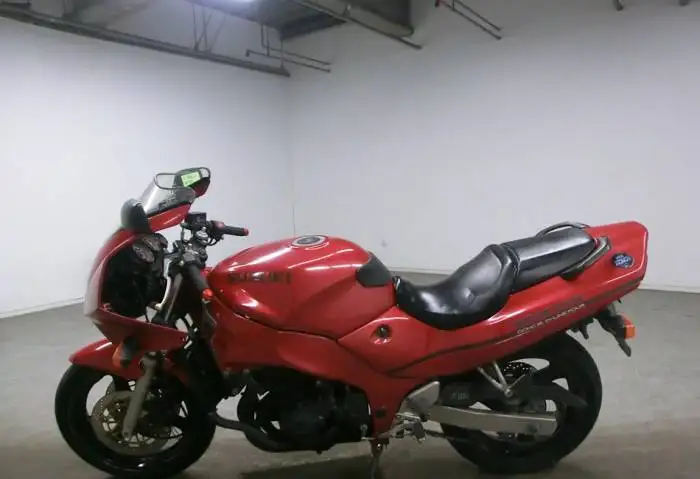 Suzuki RF400R мотоцикл спорт-турист, фотография 2