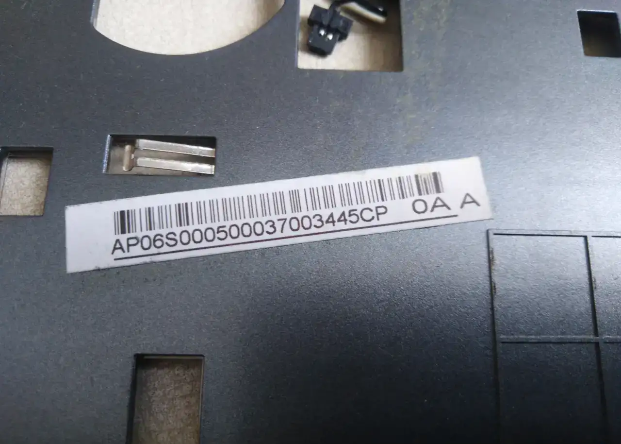 Acer Aspire Верхняя часть в сборе  AP06S0005000, фотография 2