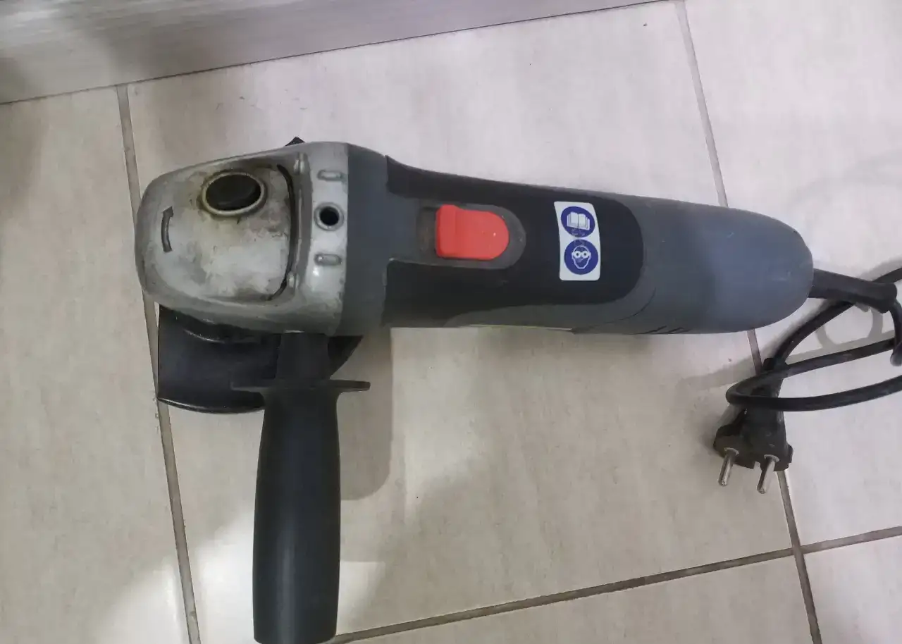Эл Лобзик 600w кейс  Эл ушм болгарка 900w, фотография 6