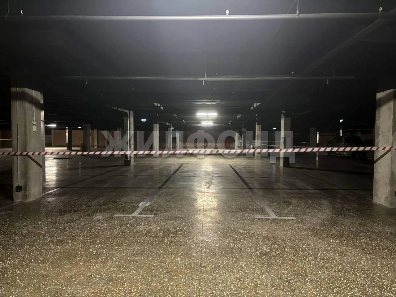 Продается место на закрытой стоянке, 14 м2, фотография 2
