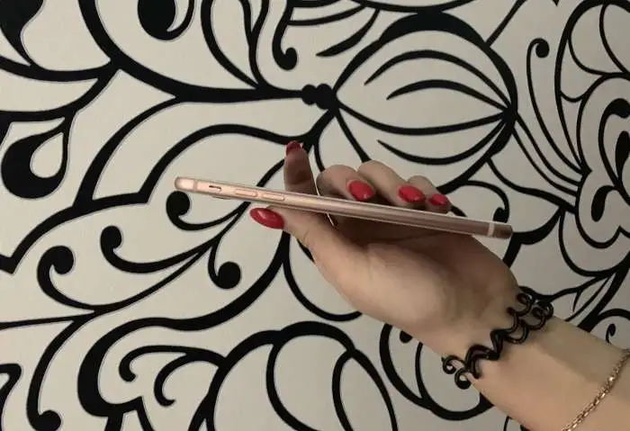 Продам IPhone 8 Plus, фотография 5