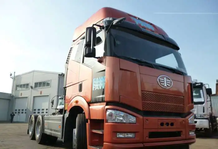 Седельный Тягач FAM J-6 Модель CA4250P66K24T1A1E4, фотография 1