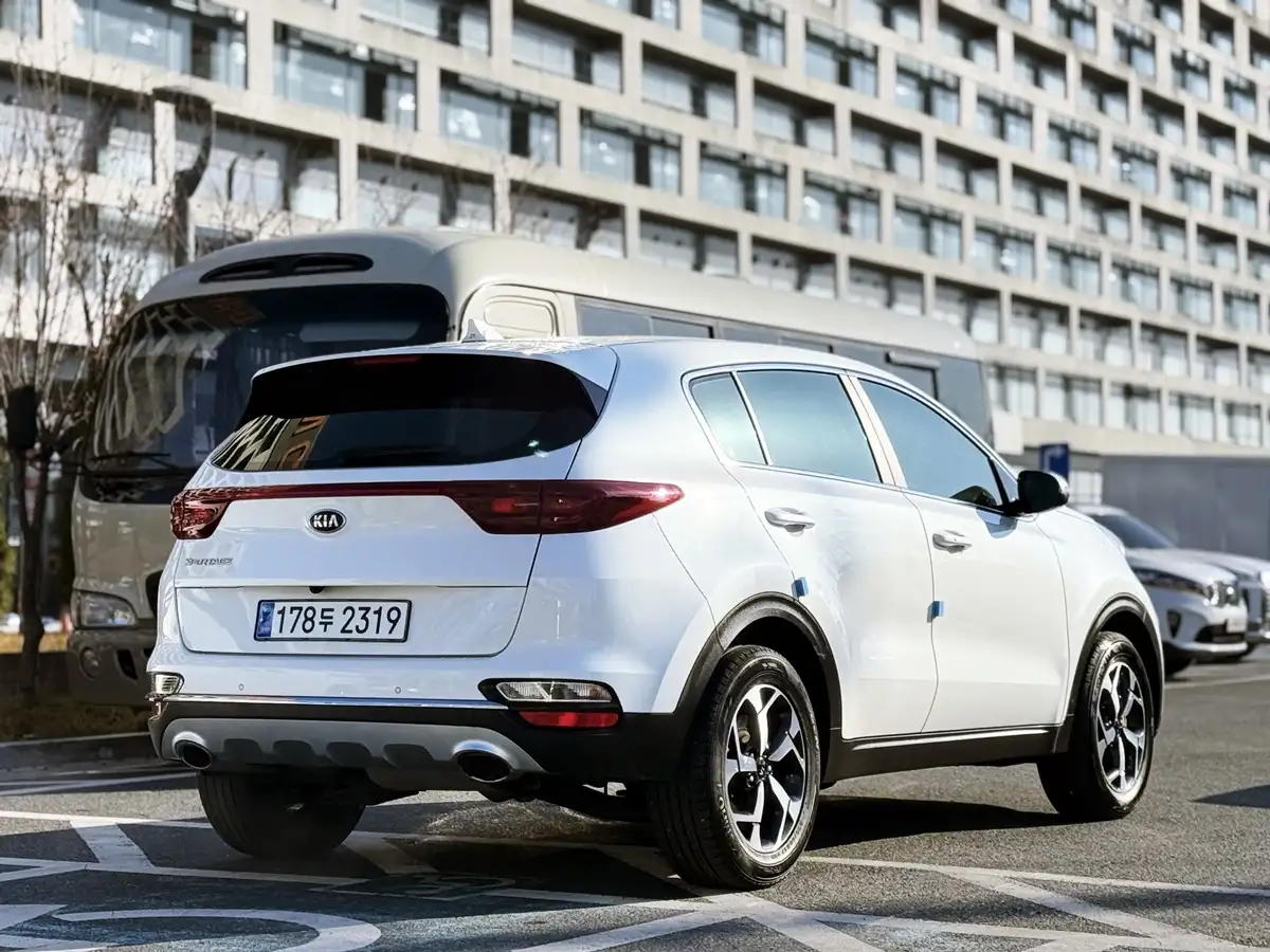 Авто Kia Sportage, фотография 2