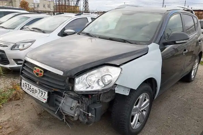 Автомобиль Geely Emgrand X7, 2015 г.в., фотография 3