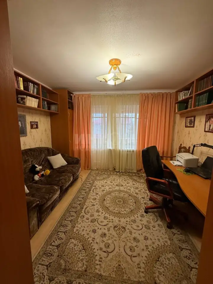 Продам дом 270 м2 в городе Луганск Станица Луганская 260,00 м2, фотография 15