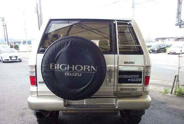 Продажа автомобилей Isuzu, фотография 5
