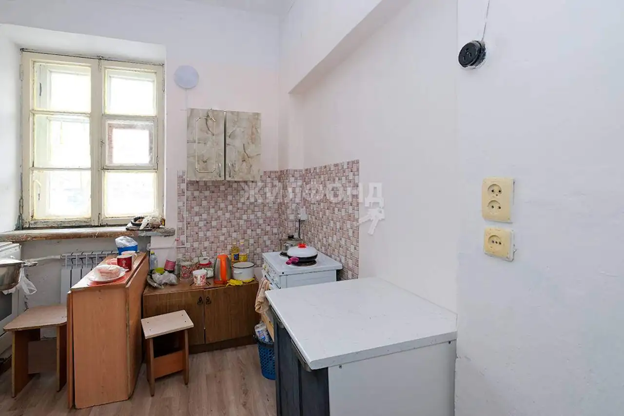Продается комната 15.2 м2 в 3 ком.кв., фотография 6