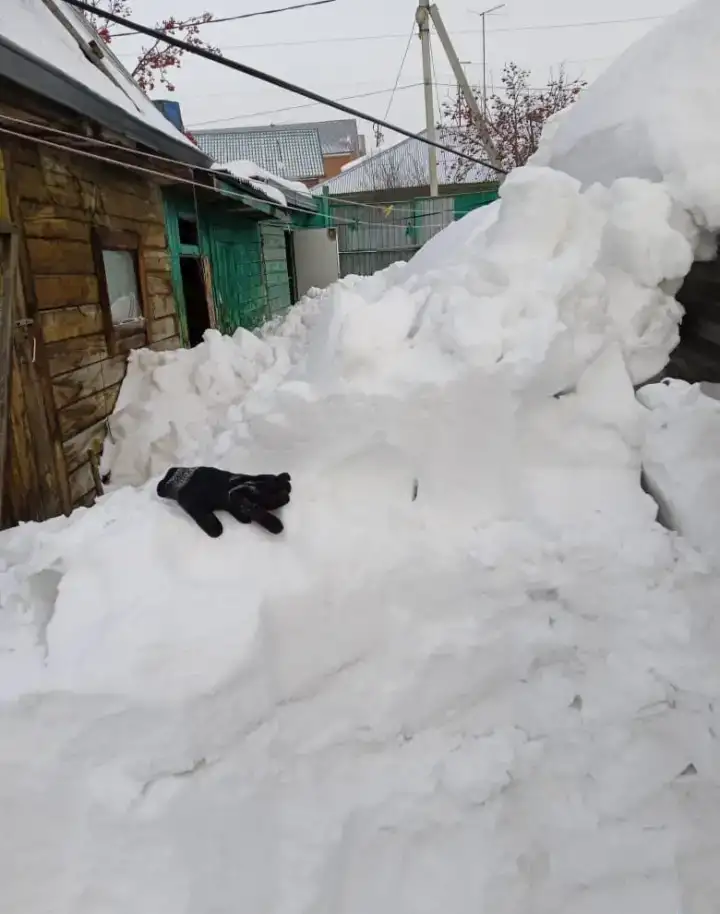 Уборка чистка снега, фотография 1