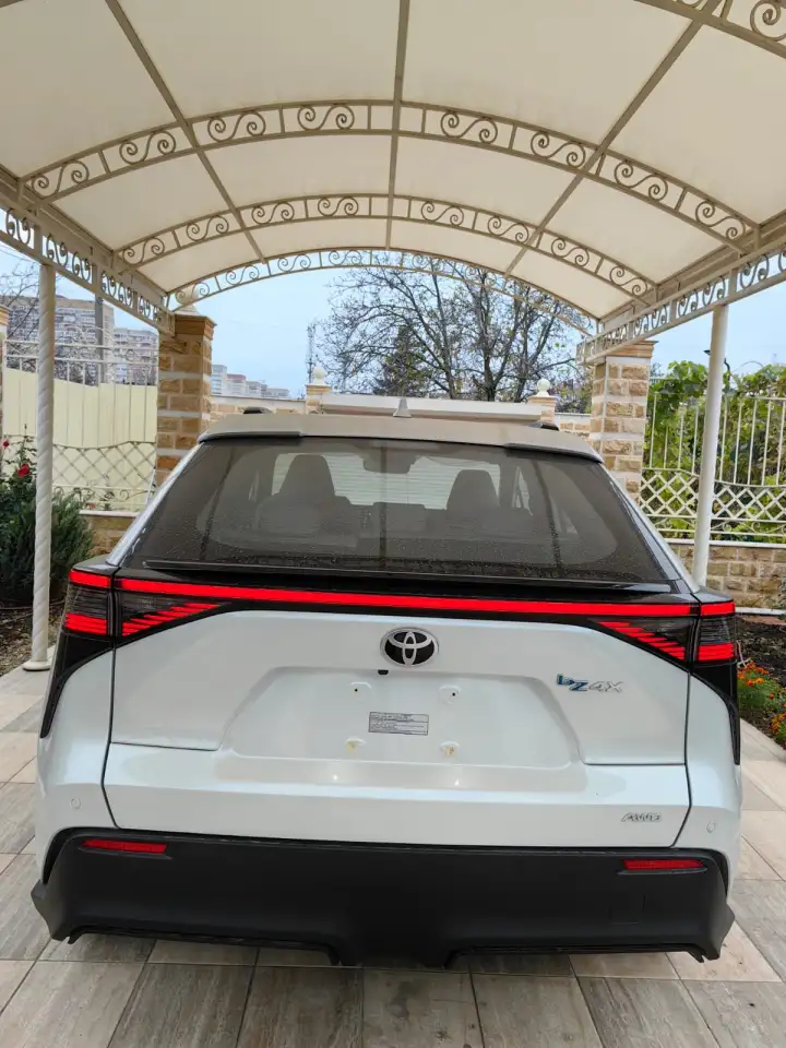продается электромобиль TOYOTA  bz4X, фотография 5