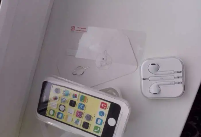 Продаю iPhone 5c 8 gb, фотография 2
