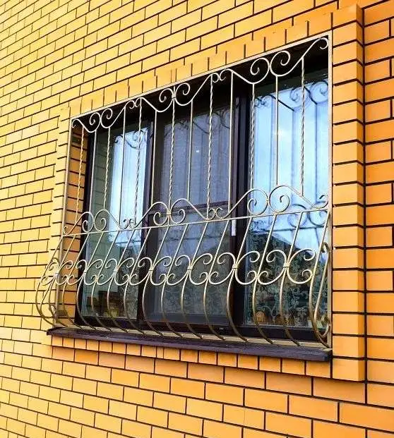 Решетки на окна кованые, фотография 3