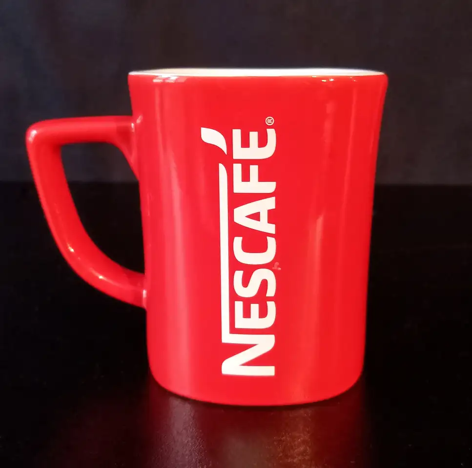 Кружка Nescafe красная, фотография 2