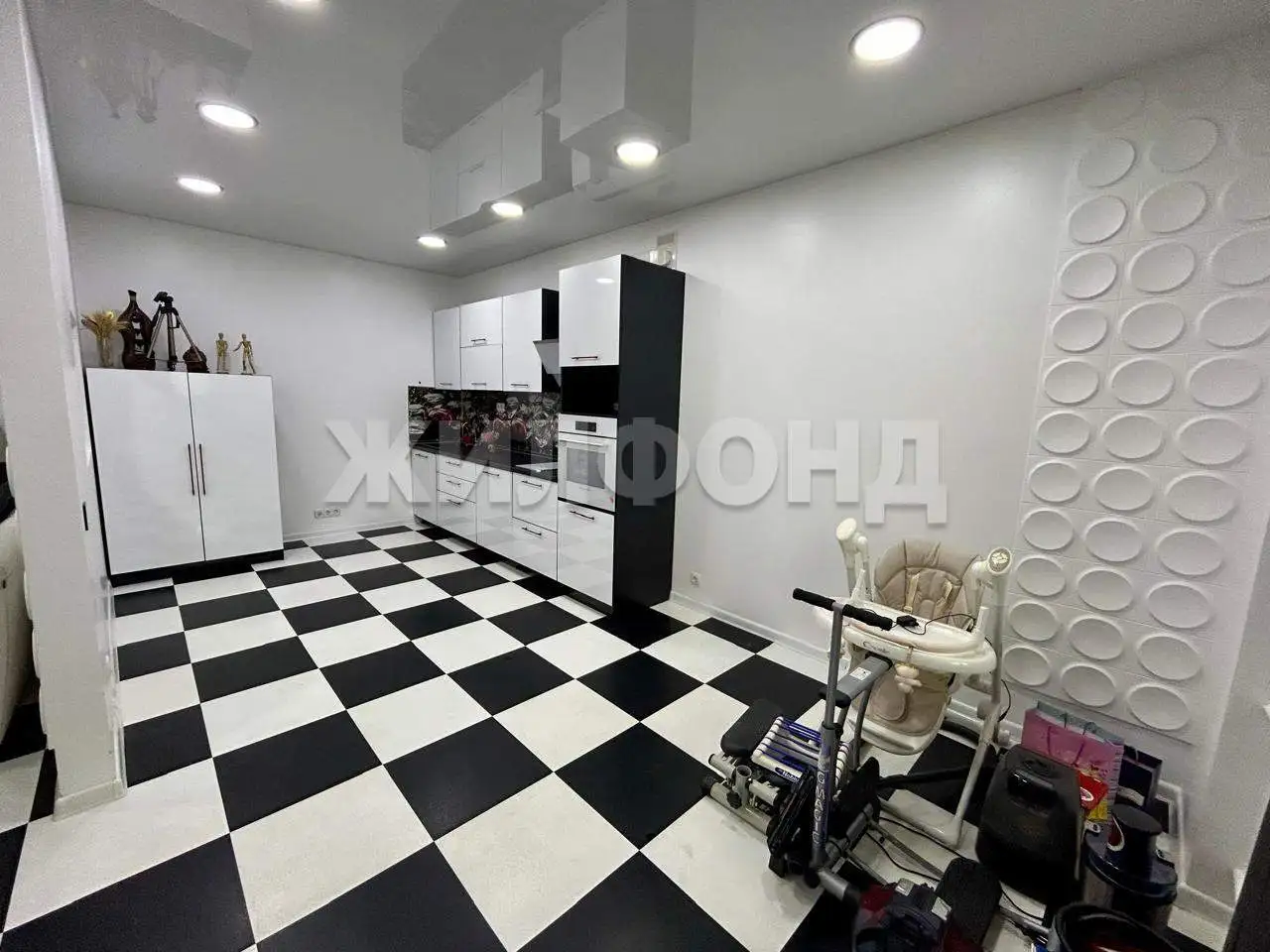 Продается 3-комн. квартира 119.2 кв.м., фотография 14