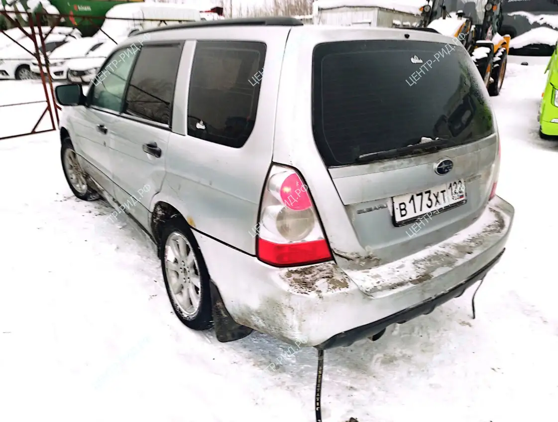 Автомобиль Subaru Forester, 2006, фотография 4