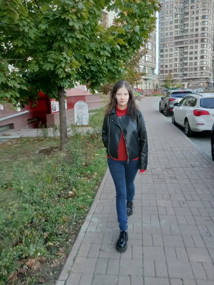 Сотрудница склада, фотография 2