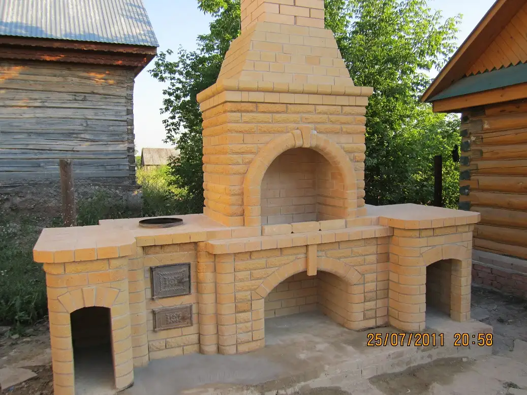 Резка фигурных кирпичей. Помпейские печи, камины-барбекю., фотография 4