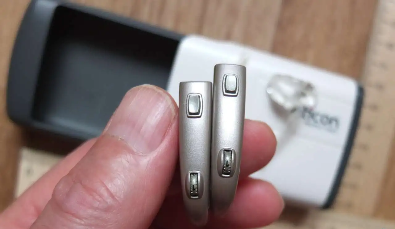 Слуховой аппарат Oticon CHILI SP5, фотография 4
