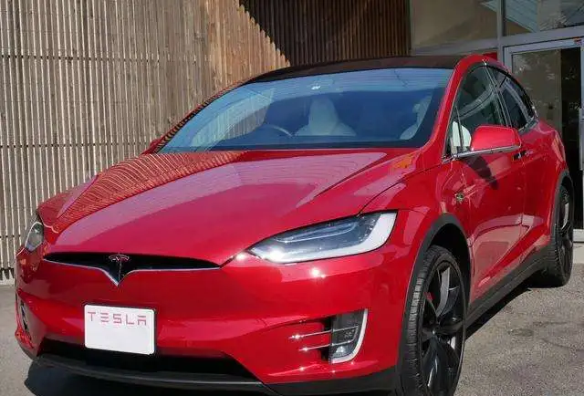 Продажа автомобилей Tesla, фотография 18