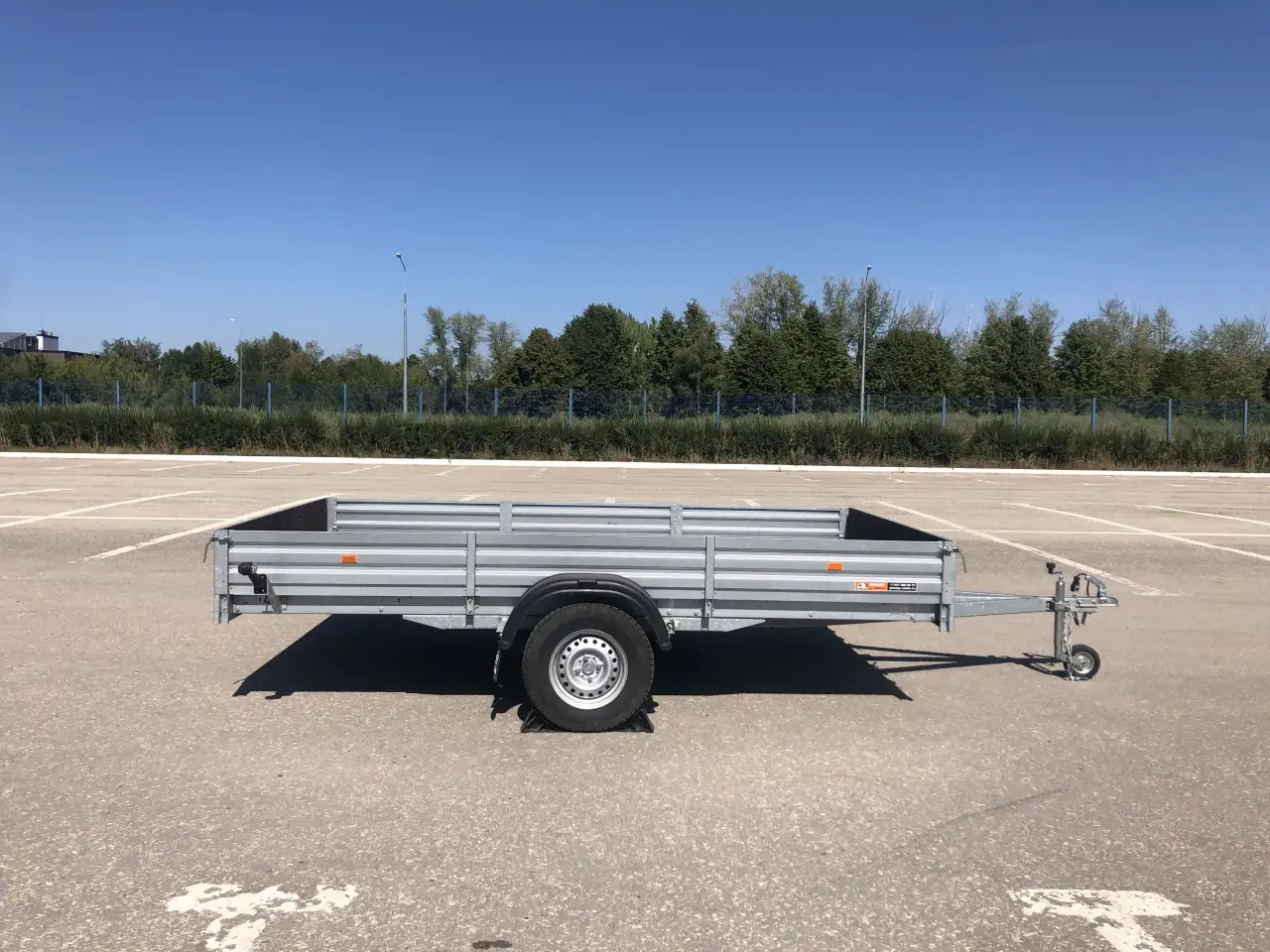 Аренда открытого прицепа для легкового авто 3,45м1,93м0,29м, фотография 3