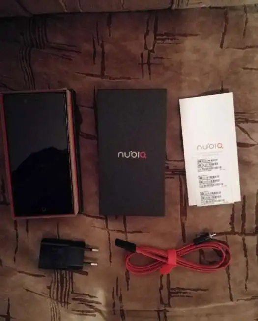 Телефон ZTE nubia Z9 mini, фотография 2