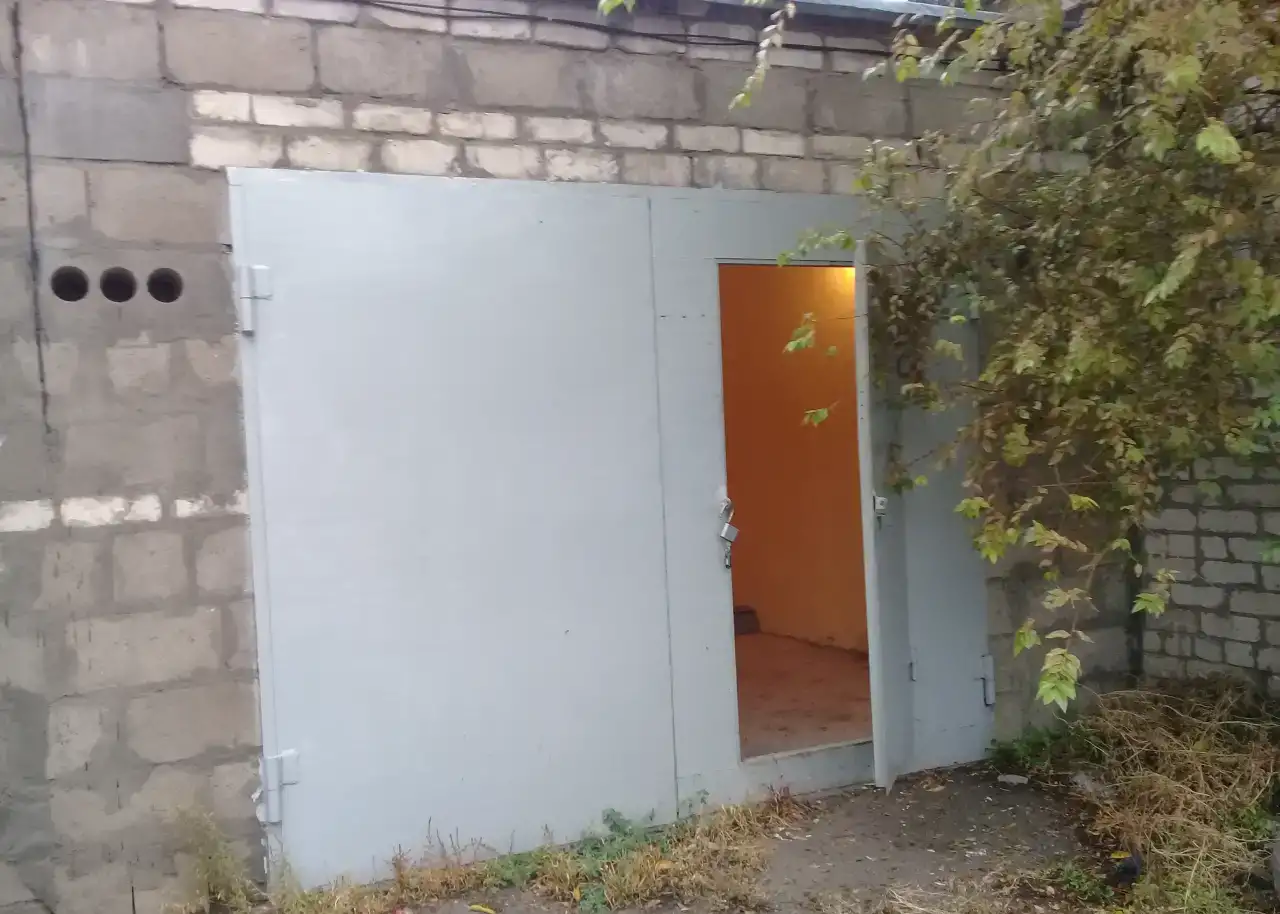 продаю, Дзержинский район, ГСК Кача,, фотография 2